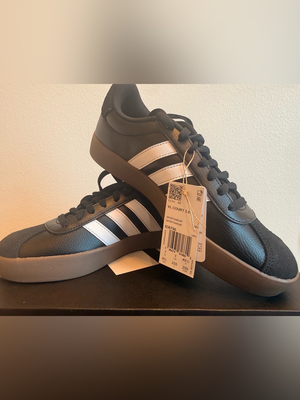 adidas VL Court 3.0 Sneakers in Black and White Leather/Suede Size 8.5 US